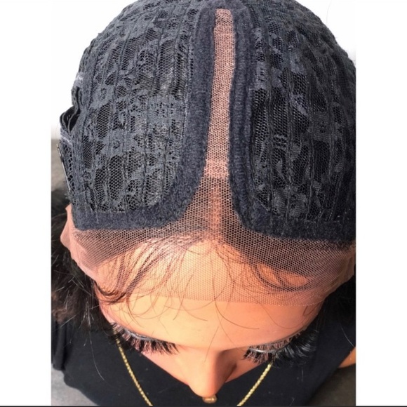 17. LYNSEY | BLACK BLUNT CUT DEEP 4” T PART LACE FRONT WIG BOB - Picture 6 of 6